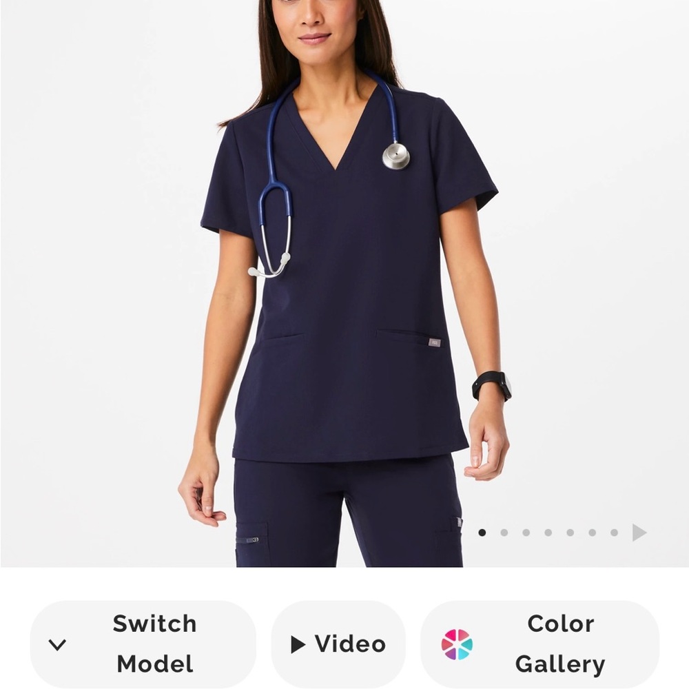BRAND NEW FIGS
Navy Blue Scrub tops and bottom.